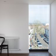London house extension by Mulroy Architects, with furnishings by Manea Kella