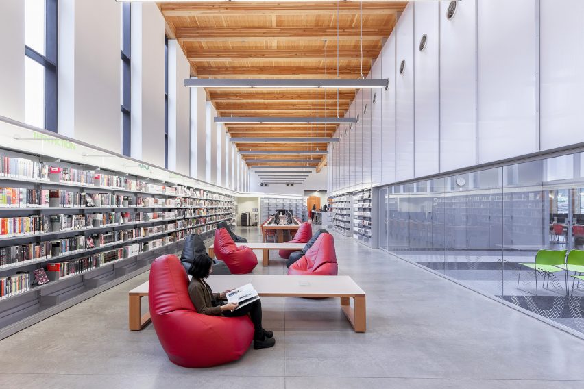 Stapleton branch of the New York Public Library by Andrew Berman Architects
