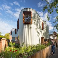 Tandem's Melbourne house&nbsp;features folded cladding interrupted by rusty steel window frames