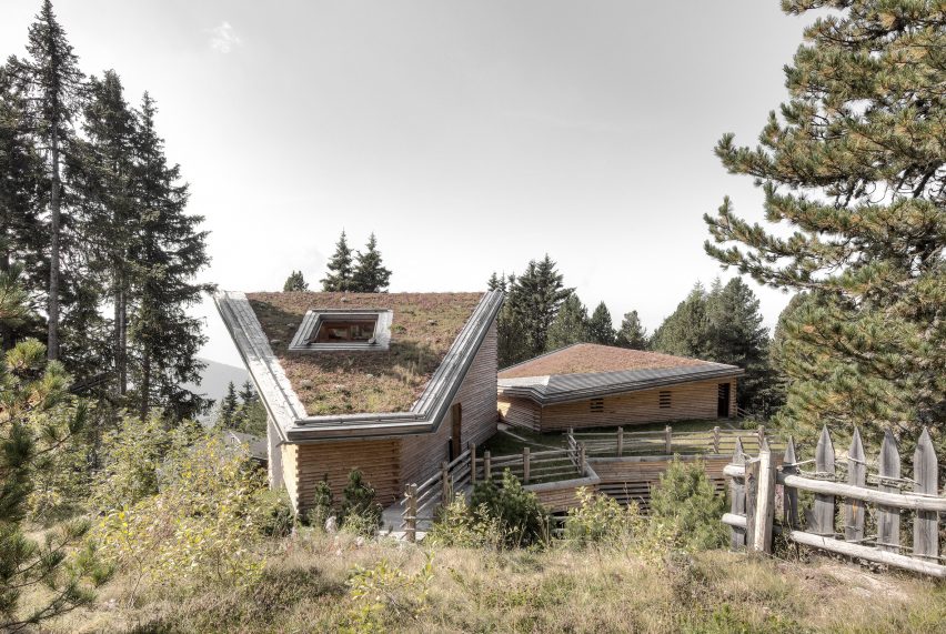 Twisted House by Bergmeisterwolf Architekten