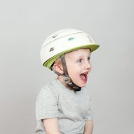 Foldable kids bicycle helmet by Closka
