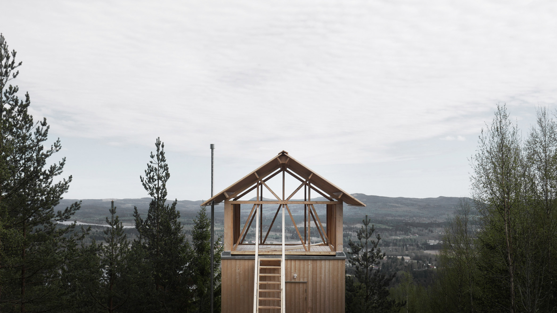 Timber Framed Cabin By Hanna Michelson Stands On Stilts To Peep