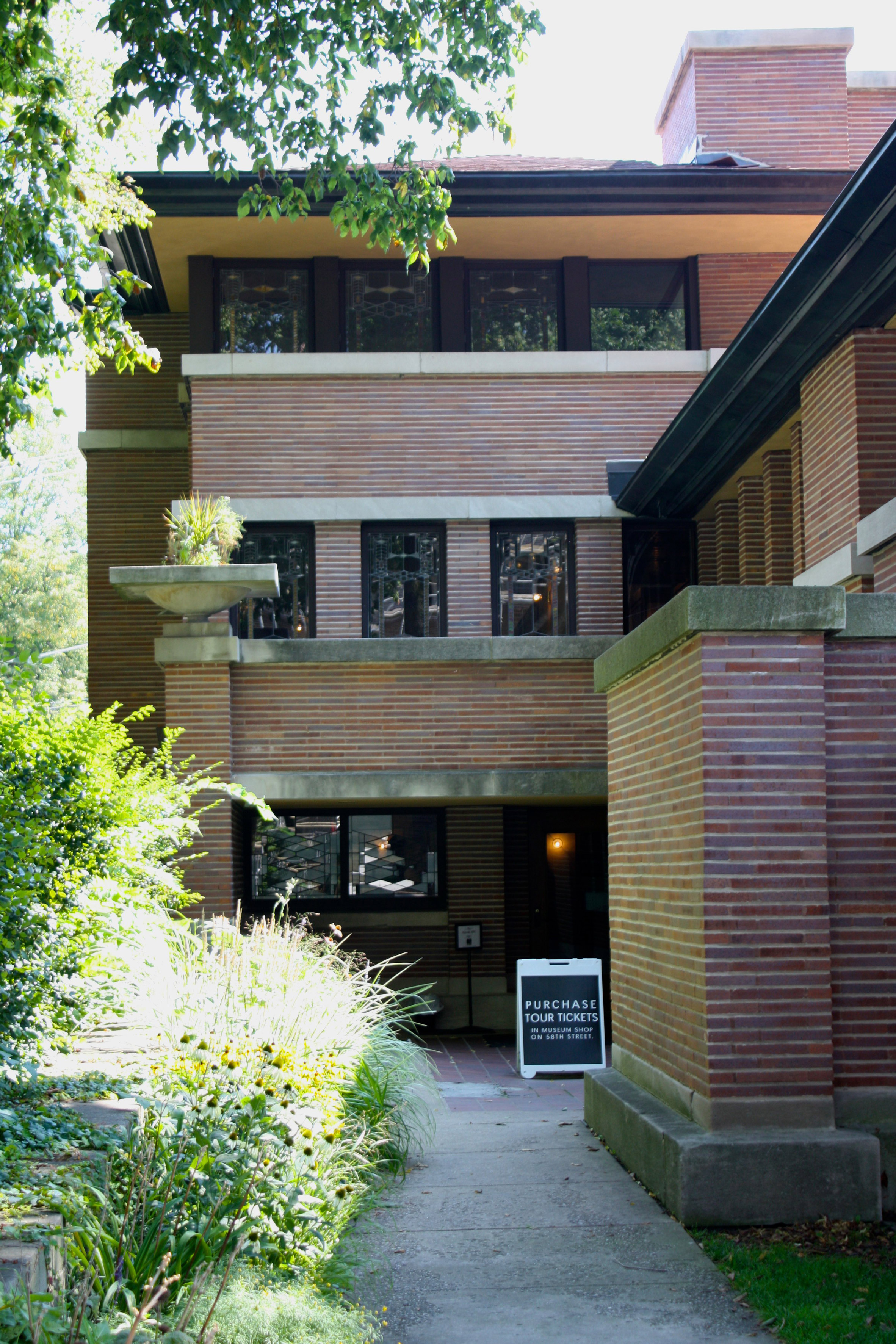 Robie House by Frank Lloyd Wright