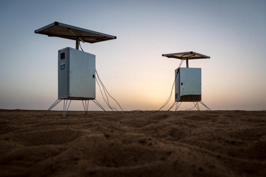 Sunglacier Desert Twins in Mali