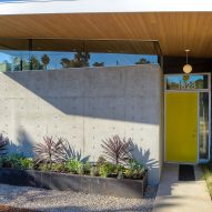 Avocado Acres House in California by Surfside Projects and Lloyd Russell