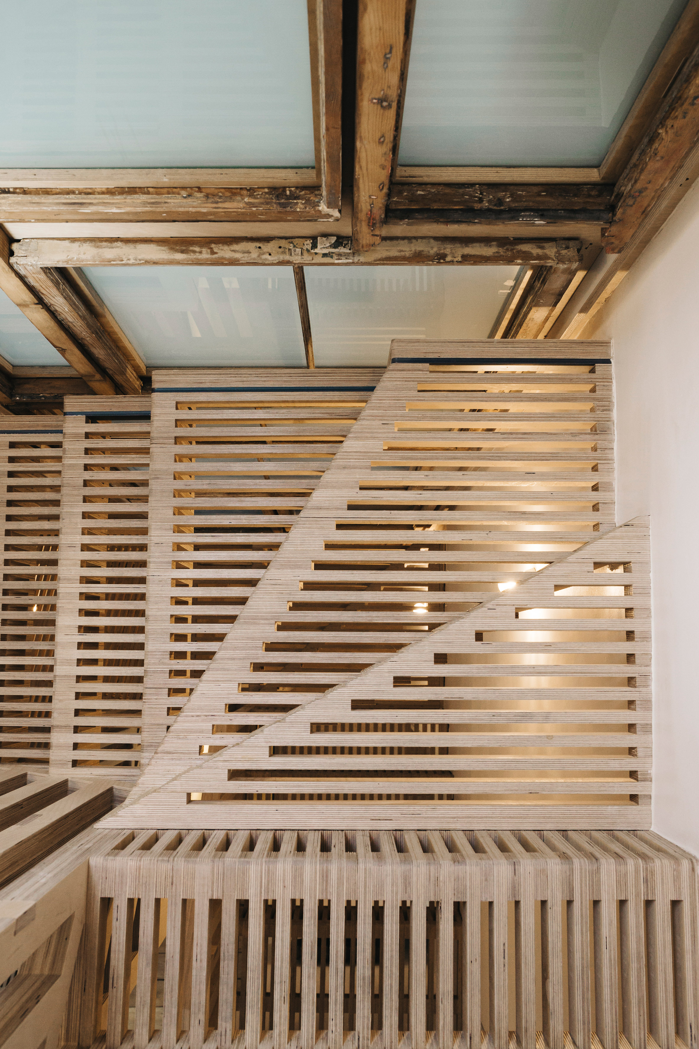 Tsurata Architects designs staircase in London house