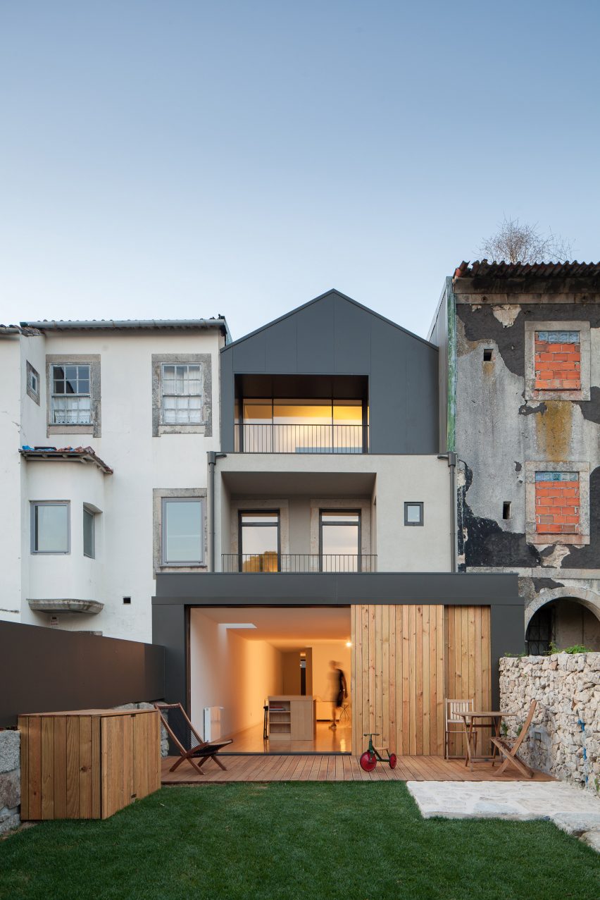Casa Boavista by Pablo Pita Architects