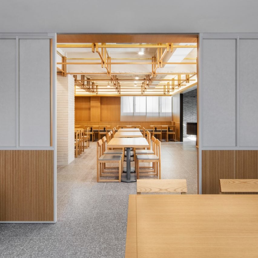 Korean firm By Seog Be Seog decorate Seoul restaurant interior with oak