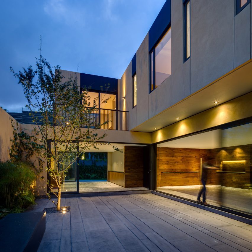 Cumbres House by Arquitectura Sergio Portill