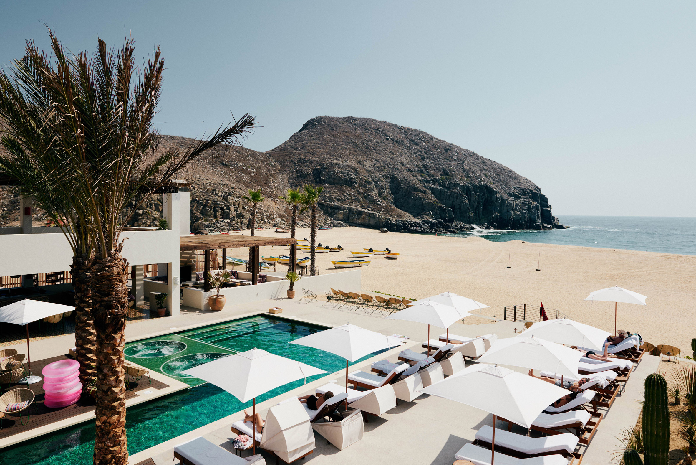 Mexico's Hotel San Cristóbal boasts prime beachfront location