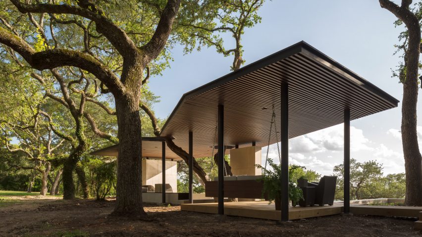 La Grange Pavilion by Murray Legge Architecture