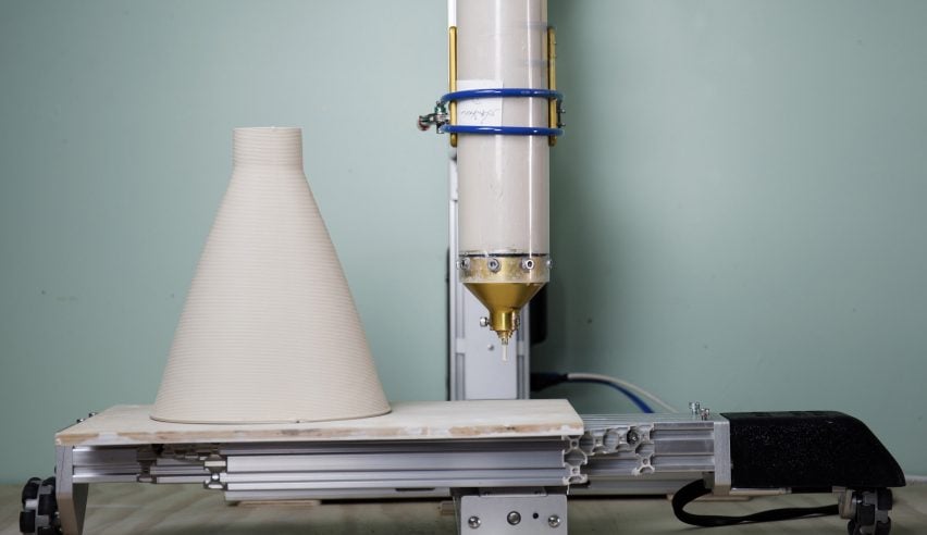 Australian designer Tom Fereday and artist Susan Chen make lamps using a ceramic printer