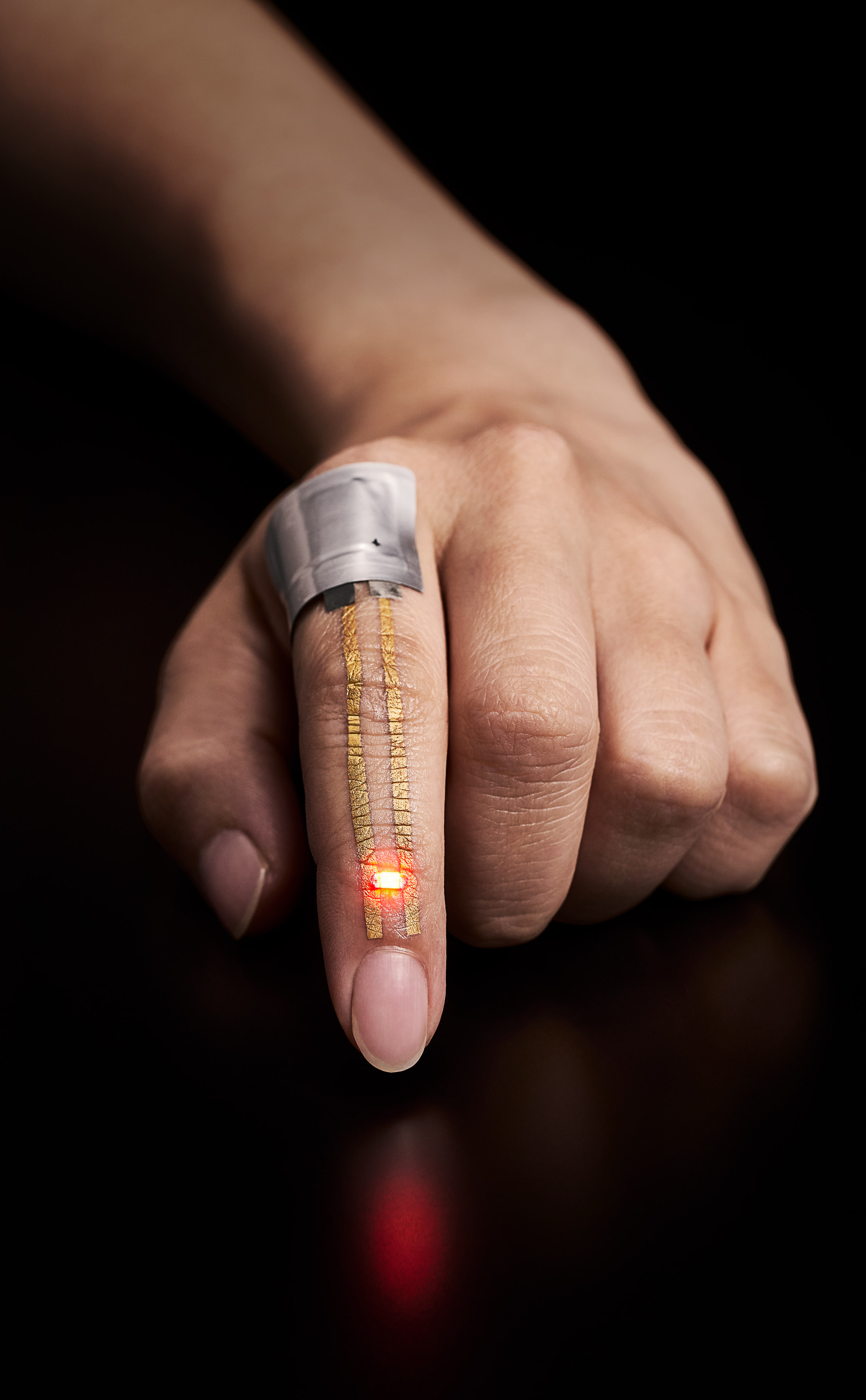 Wearable electronics developed by the University of Tokyo