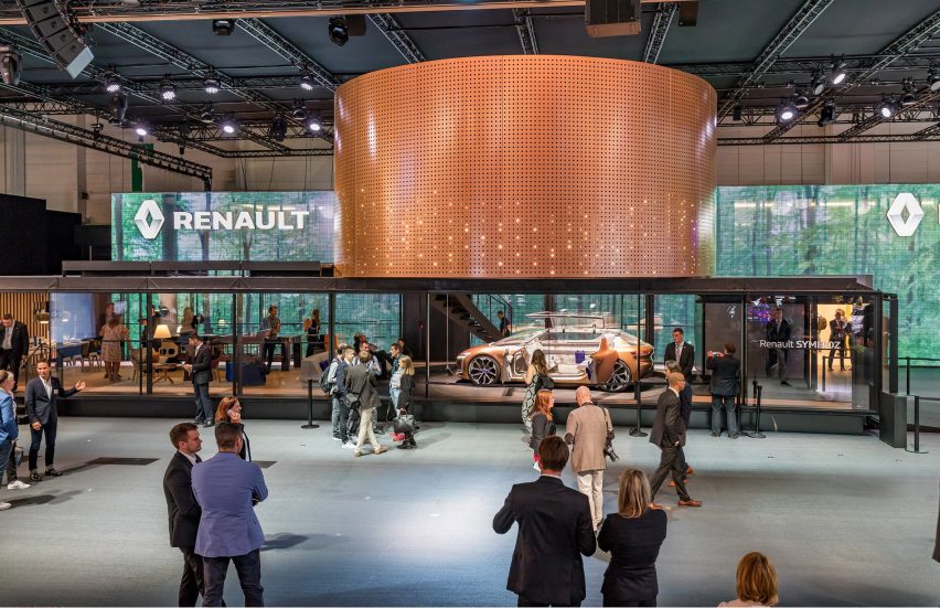 Renault showcases its new concept car Symbioz at 2017 Frankfurt Motor Show
