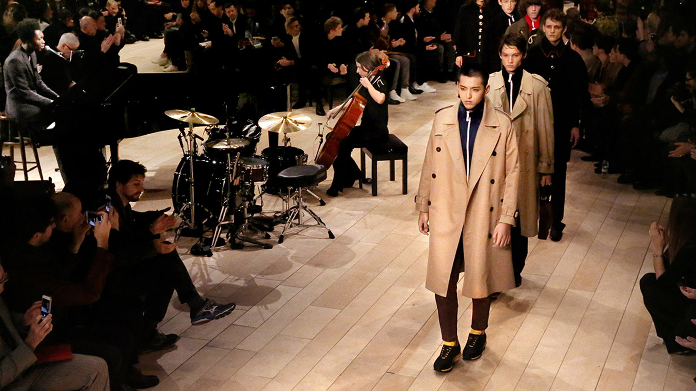 Christopher Bailey to bow out of Burberry after 17 years