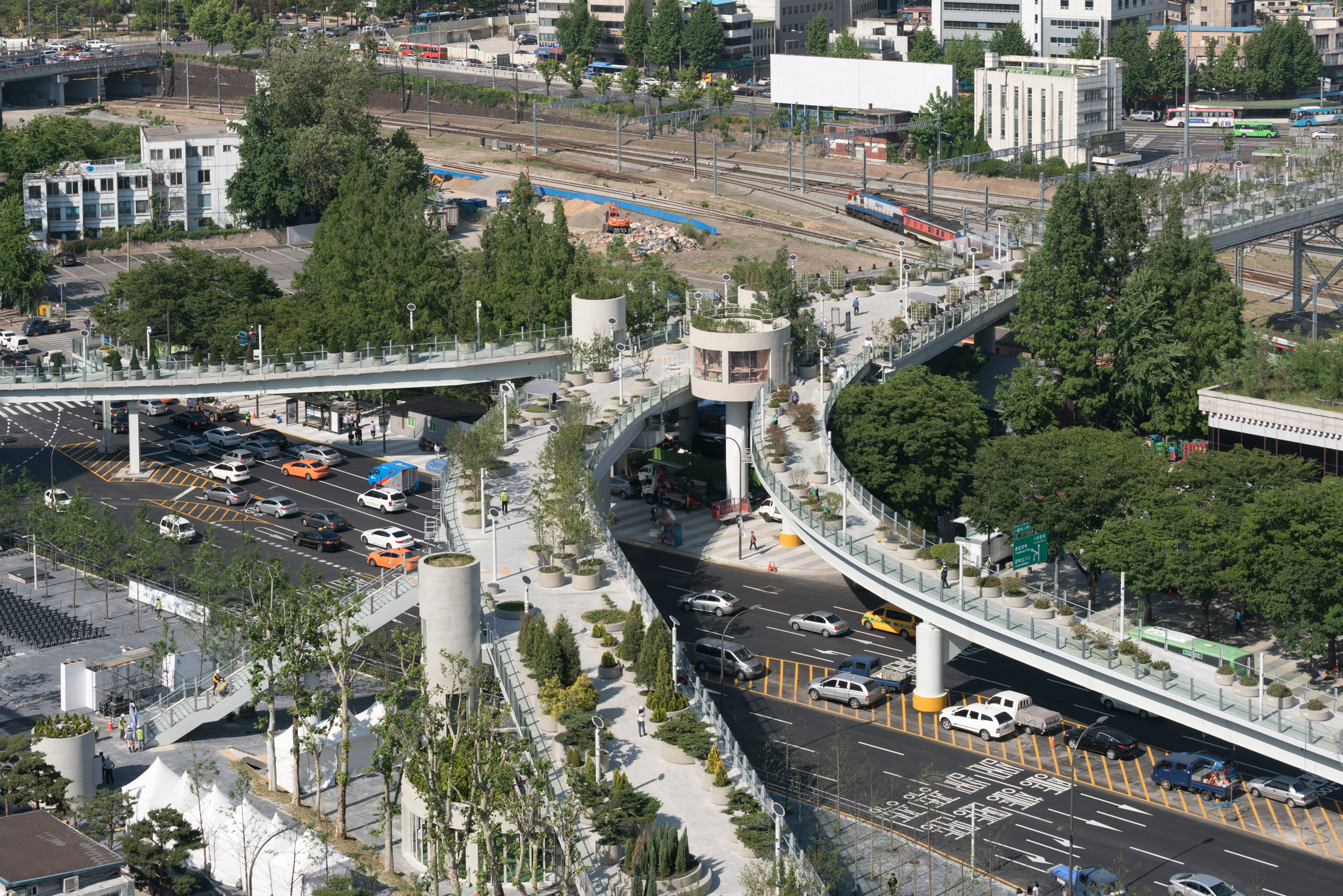 MVRDV transformed a former highway into a kilometre-long urban garden in Seoul