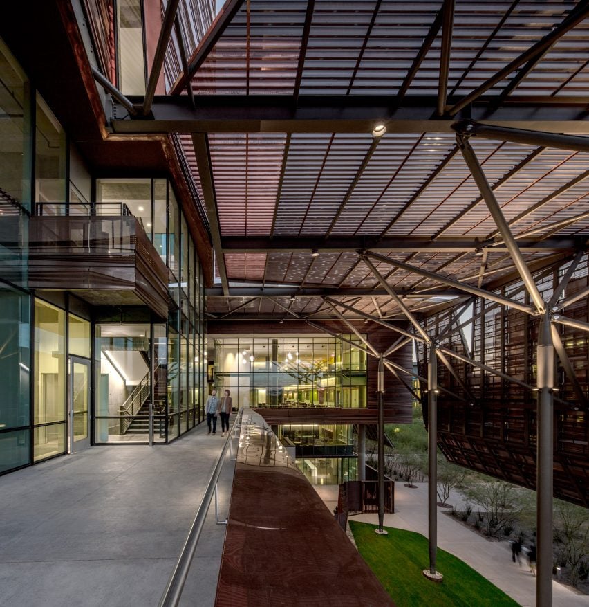 Phoenix Biomedical Sciences Building by CO Architects