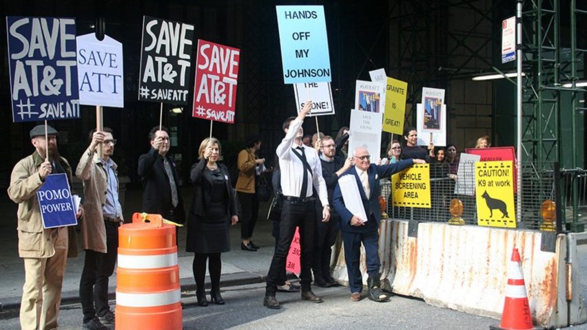 Architects protest at New York's AT&T Building