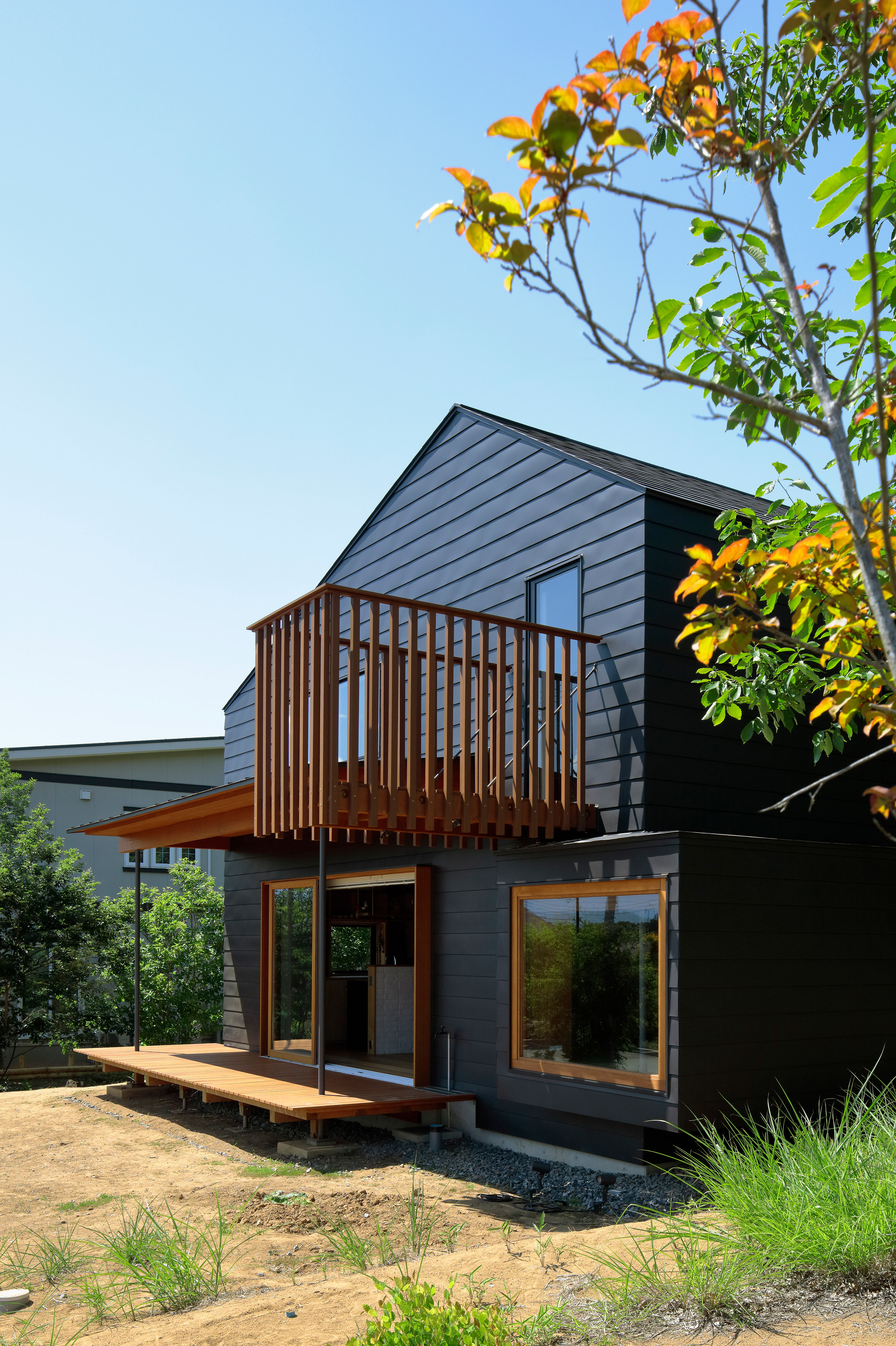 Tab House by Takanori Ineyama Architects