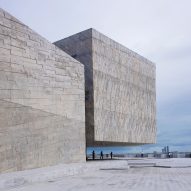 Rojkind Arquitectos completes concrete concert hall on the Gulf of Mexico