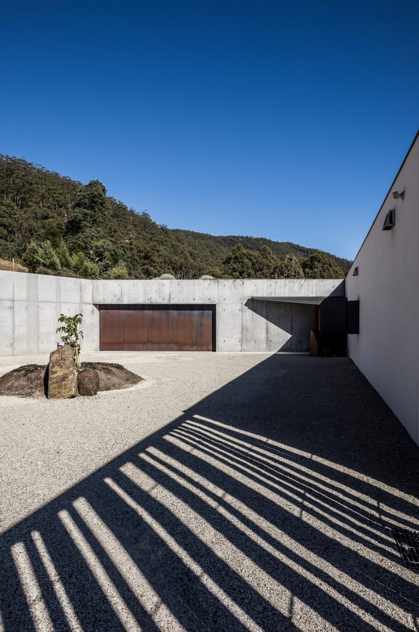 Sunnybanks House by Core Collective Architects