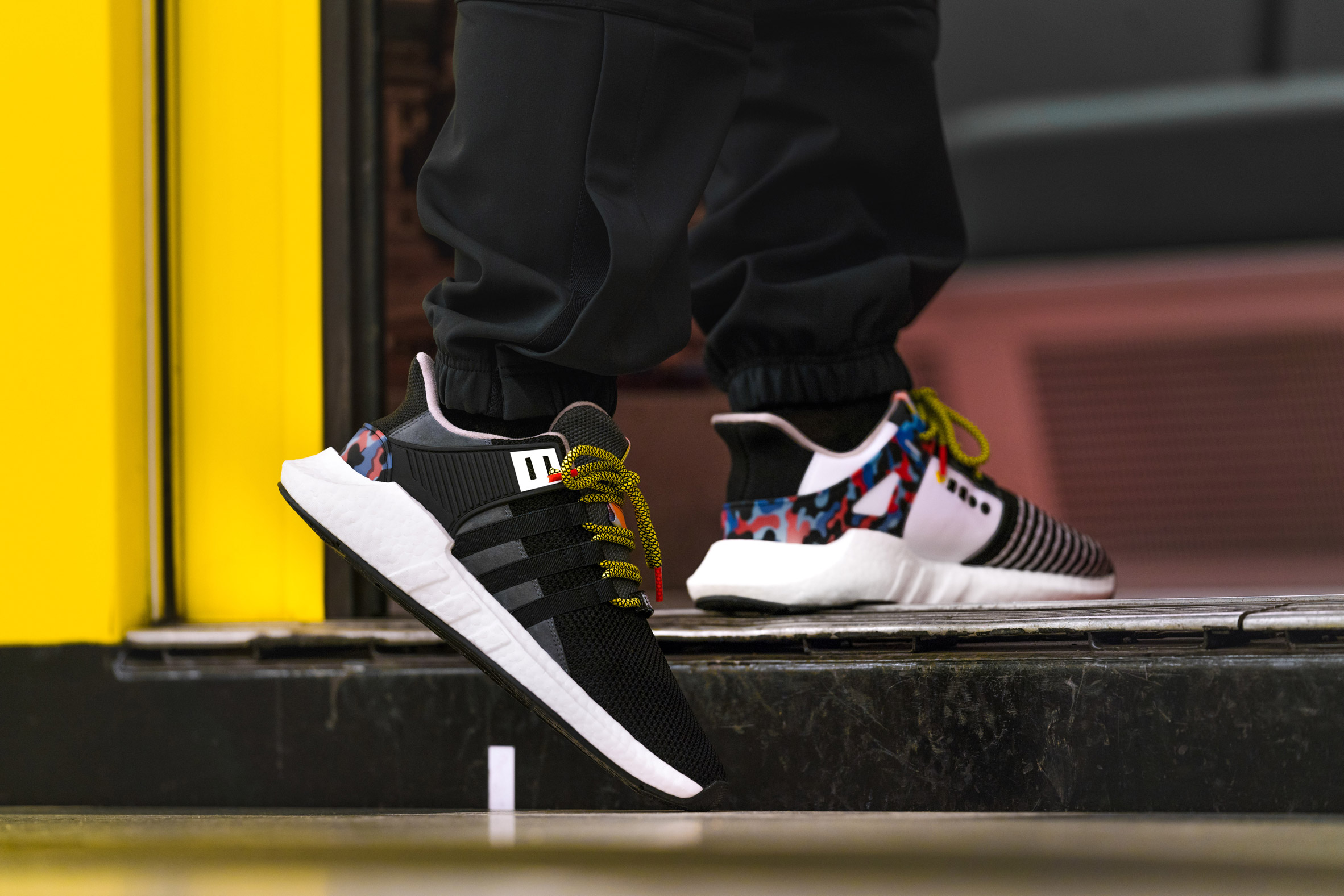 overdrijven Dierentuin s nachts Noord Amerika Adidas releases limited-edition trainers that match Berlin subway seats