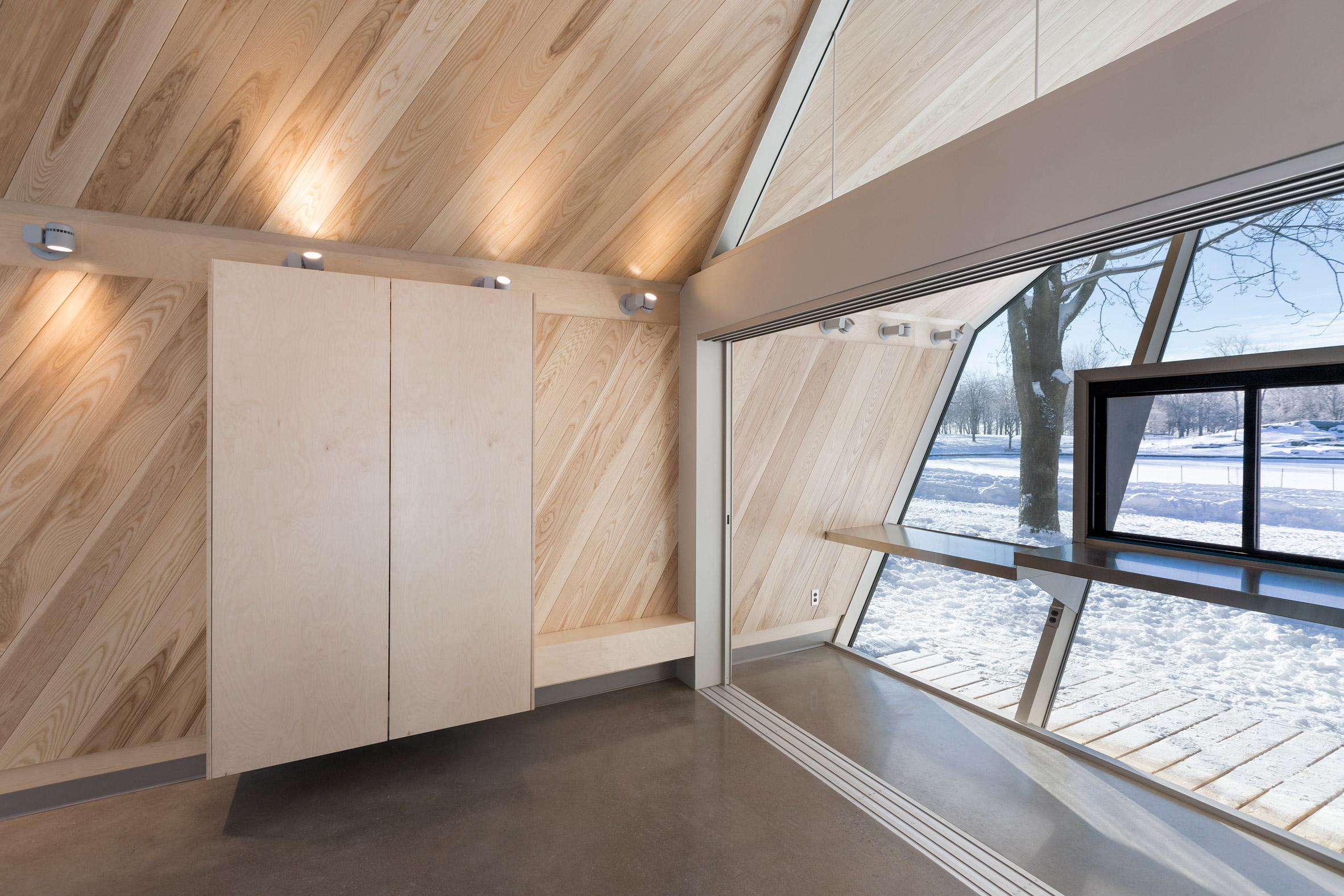 Mount-Royal Kiosks by Atelier Urban Face