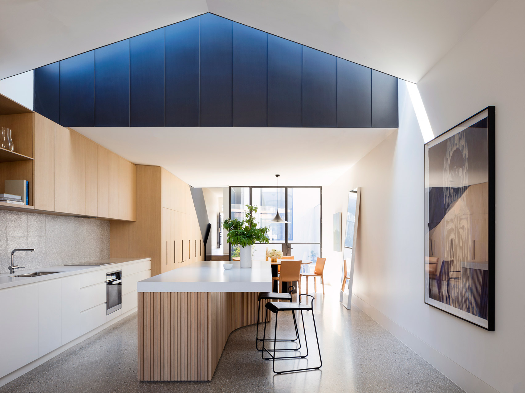 Port Melbourne House by Pandolfini Architects
