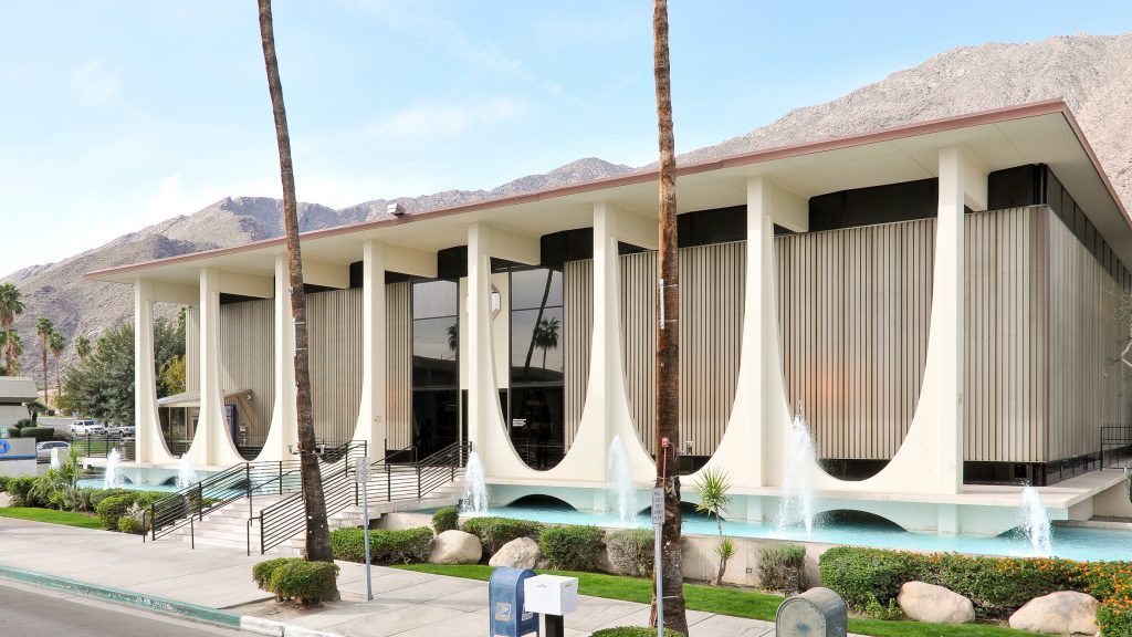 Palm Springs Is A Modernist Oasis, Sliding Doors Palm Springs