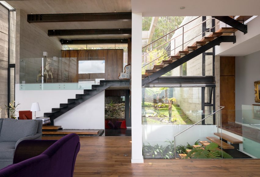 Ayvalaan House by Paz Arquitectura
