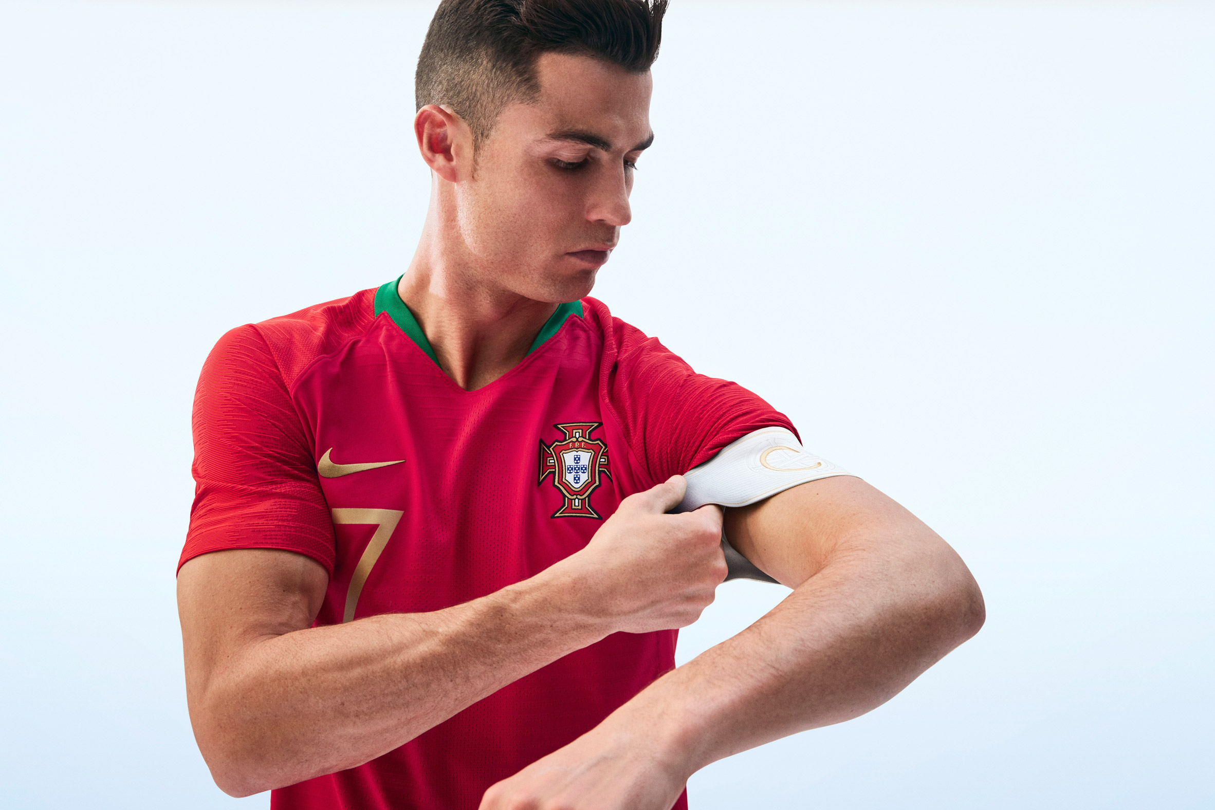 Gewond raken Concessie ondersteboven Portugal's World Cup 2018 strip celebrates team's recent victory in Europe