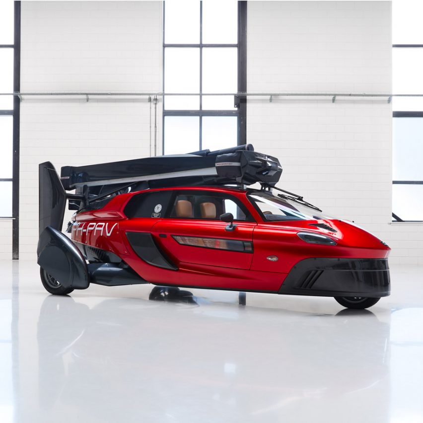 Pal-V presents "world's first" certified commercial flying car