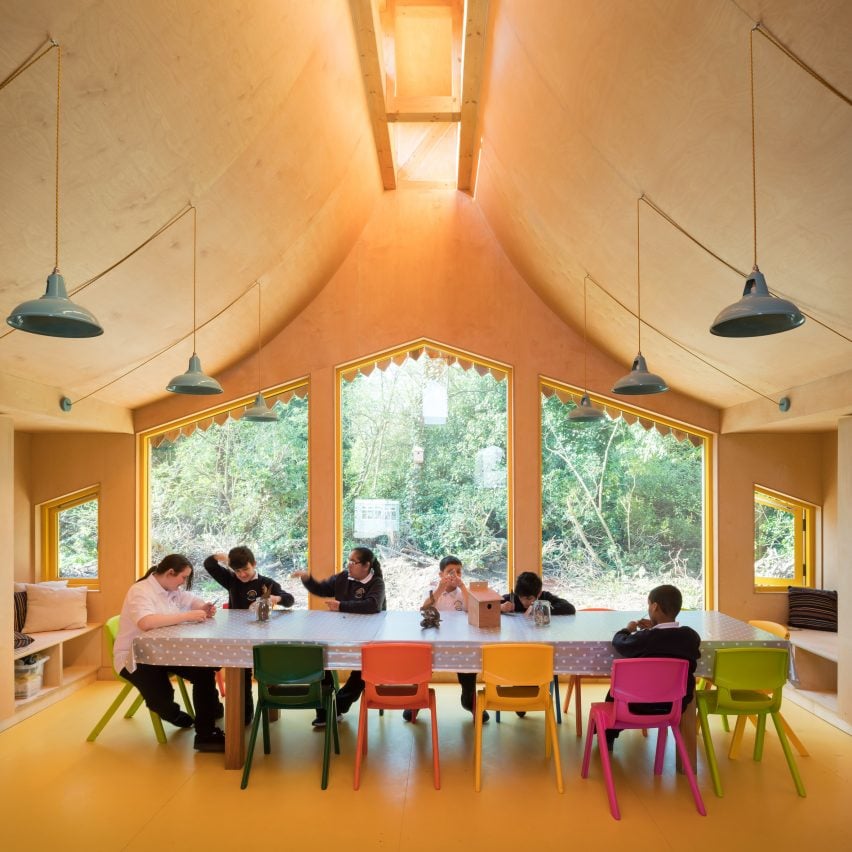 Belvue woodland school by Studio Weave