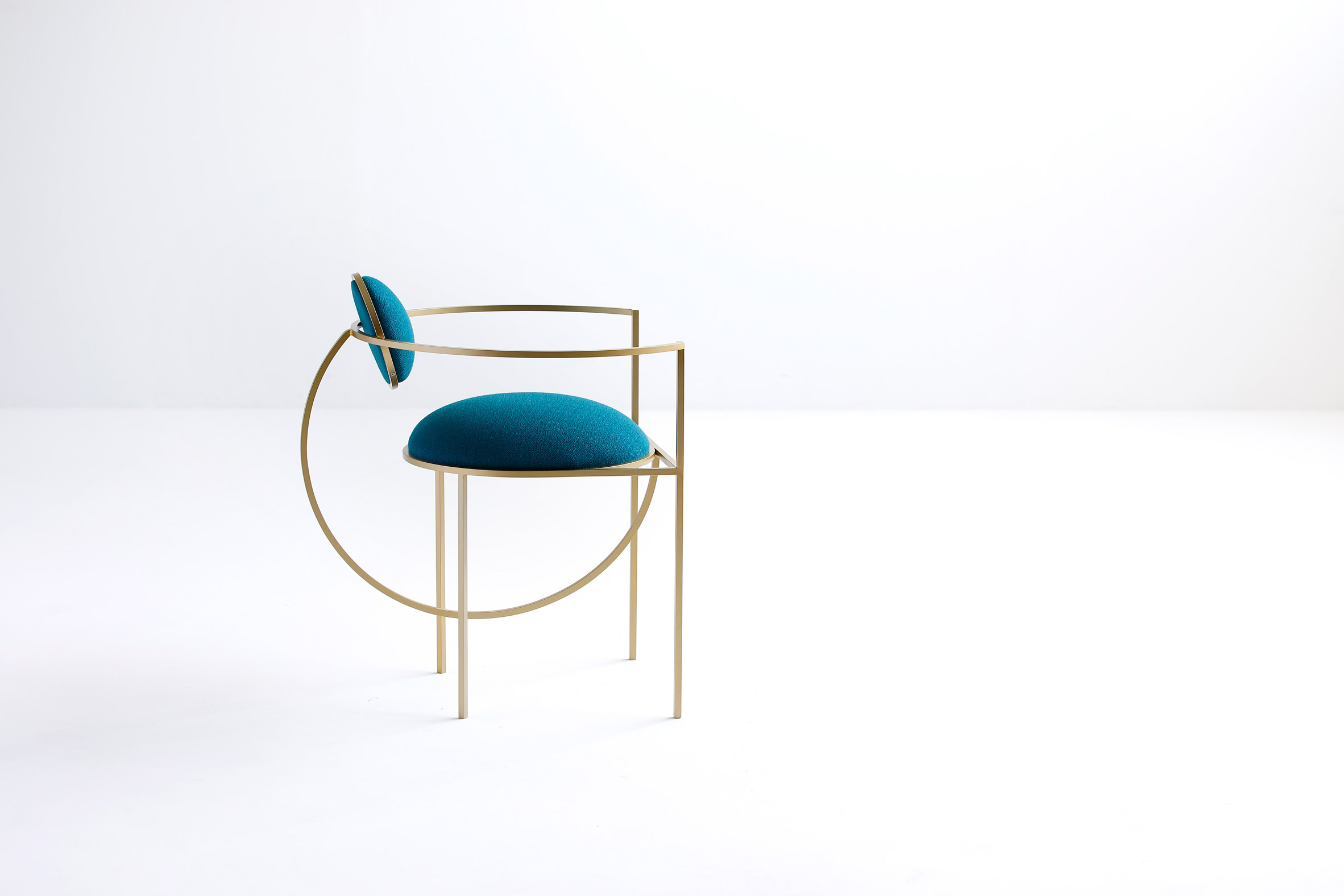 Lara Bohinc takes cues from celestial forms for first seating collection