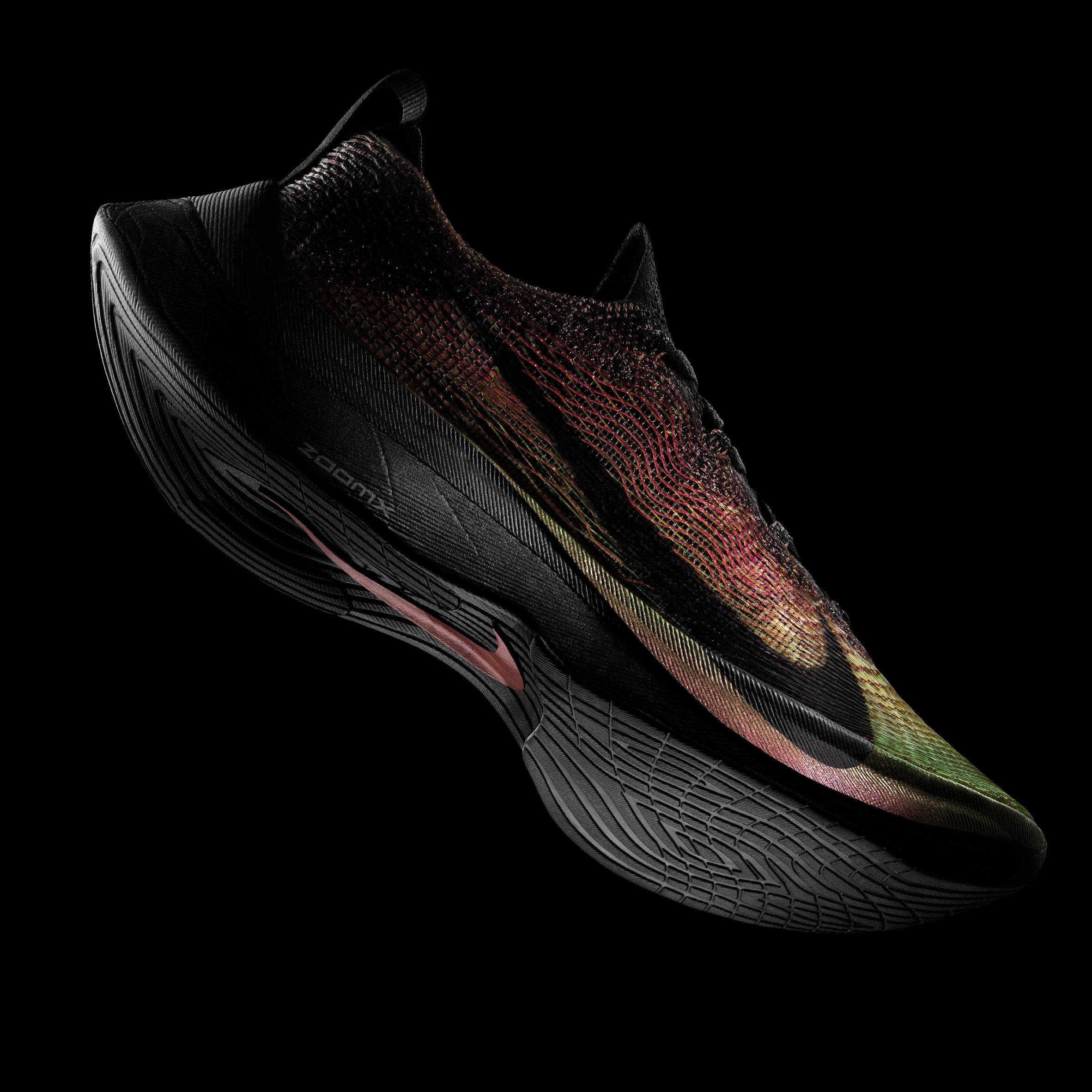 Abrasivo vesícula biliar restaurante Nike unveils "world's first" running shoes with 3D-printed uppers