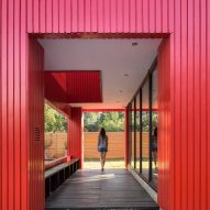 Casa La Roja by Felipe Assadi Arquitectos