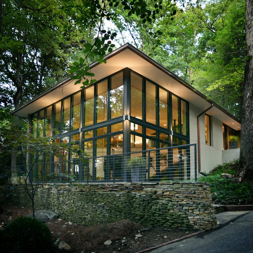 Mountain Brook Residence by Design Initiative