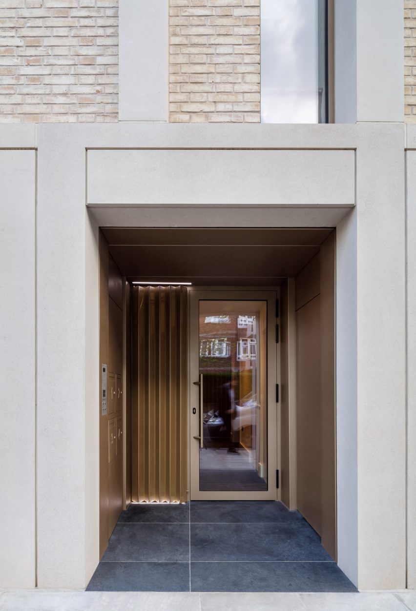 Haptic Architects completes contemporary apartment block in Chelsea conservation area
