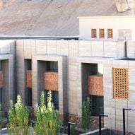 Arcop arranges Afghan hospital around public and private courtyards