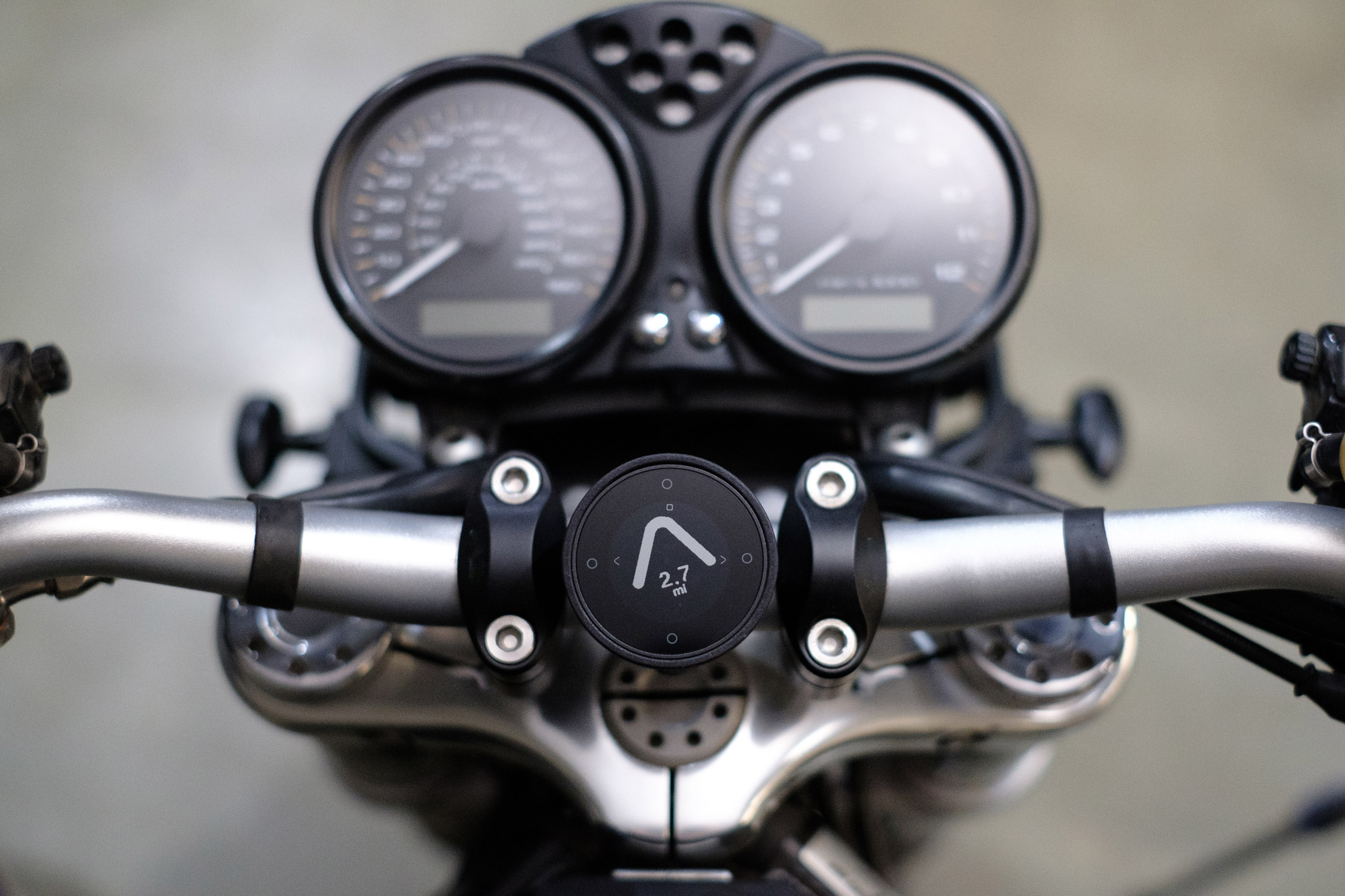 Beeline Moto: Smartes Navigationsgerät für das Motorrad – Gadget