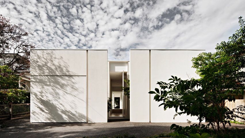 All-white house by Studio Four