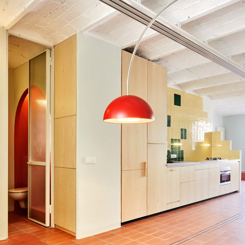 Escolano + Steegmann create apartment that recalls rooftops of Barcelona