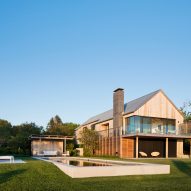 East Lake House by Robert Young Architects