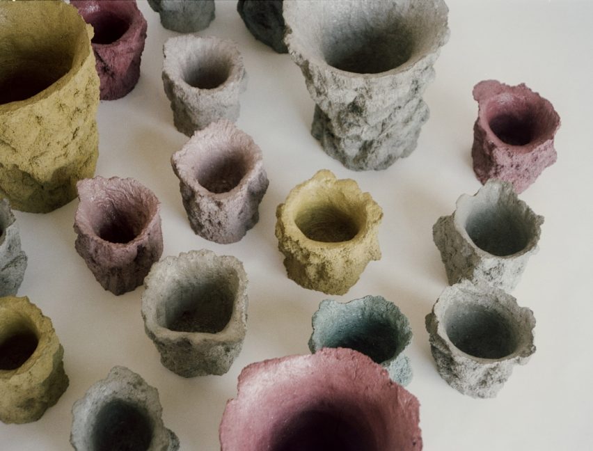Los jarrones diseñados para el restaurante Noma de Copenhague parecen rocas de lava