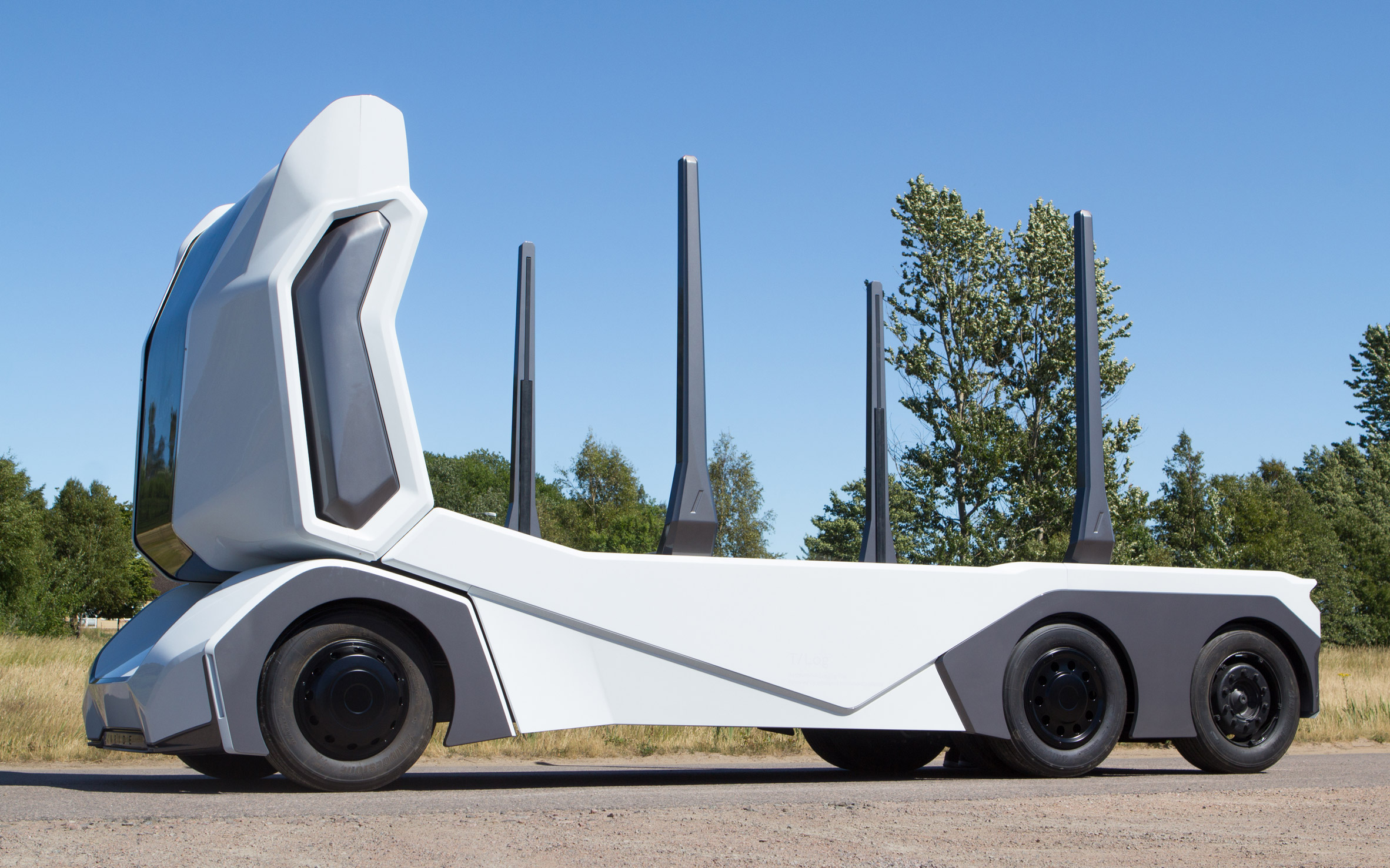 Einride reveals driverless all-electric logging truck