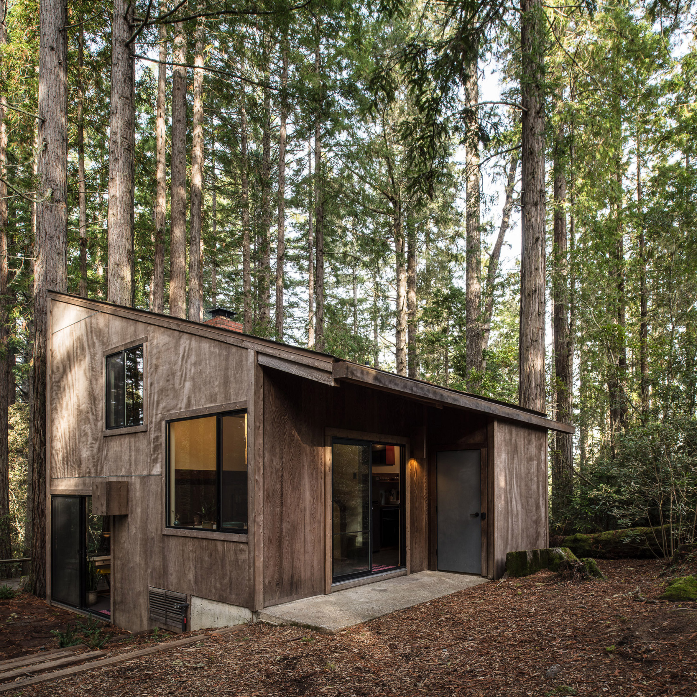 The Sea Ranch Cabin by Frame Design