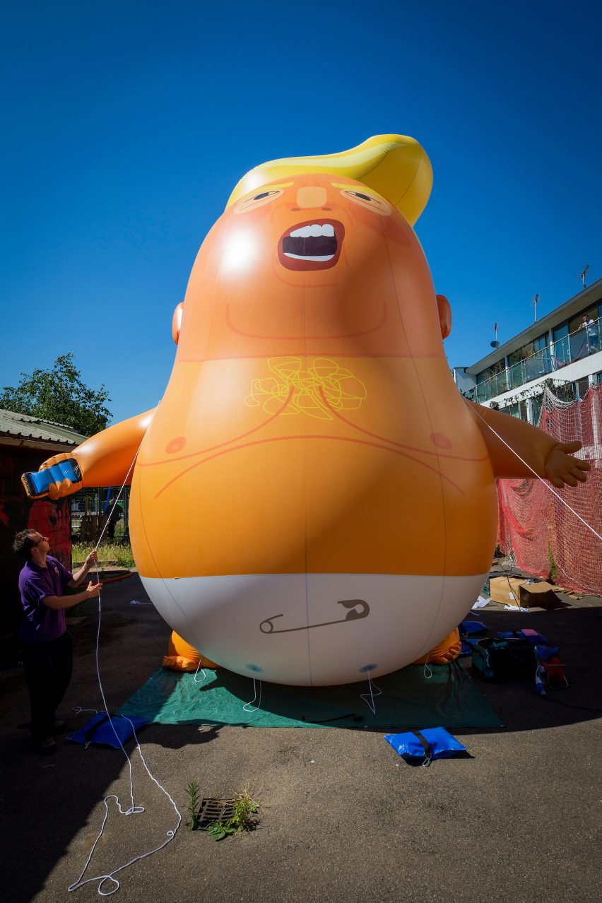 Sadiq Khan aprueba el vuelo del dirigible Trump Baby gigante y naranja sobre Londres