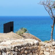 Kieran Donnellan works with students to build tiny clifftop chapel in Lebanon