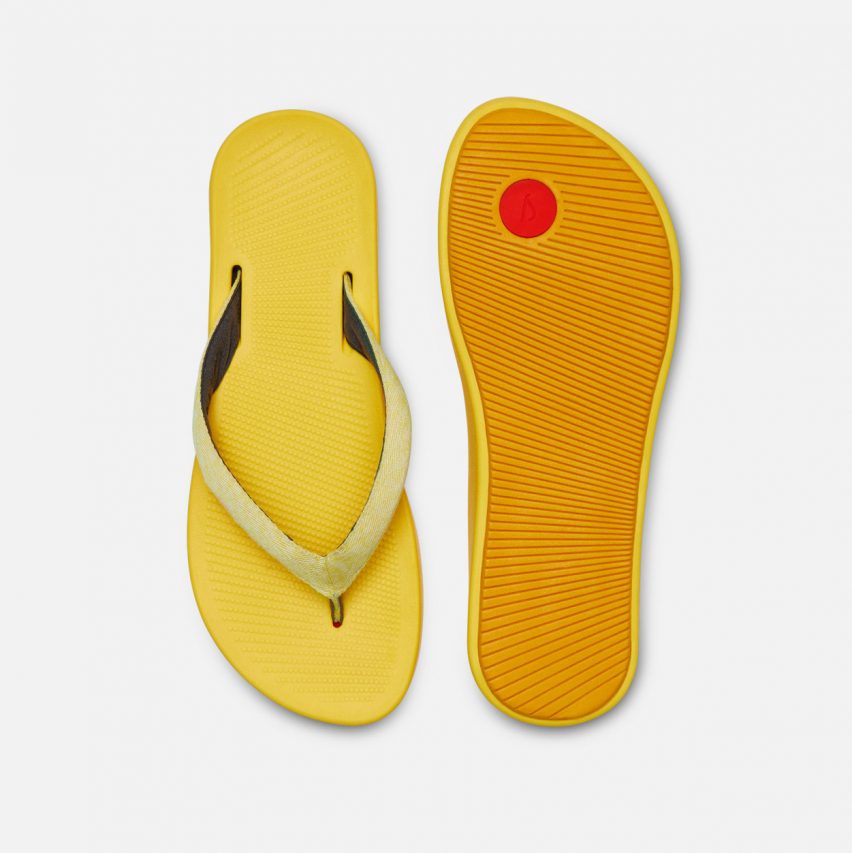 Flip flops with sugar cane soles from eco shoe brand Allbirds