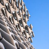 Morphosis weaves textile research facility facade from reinforced fibre